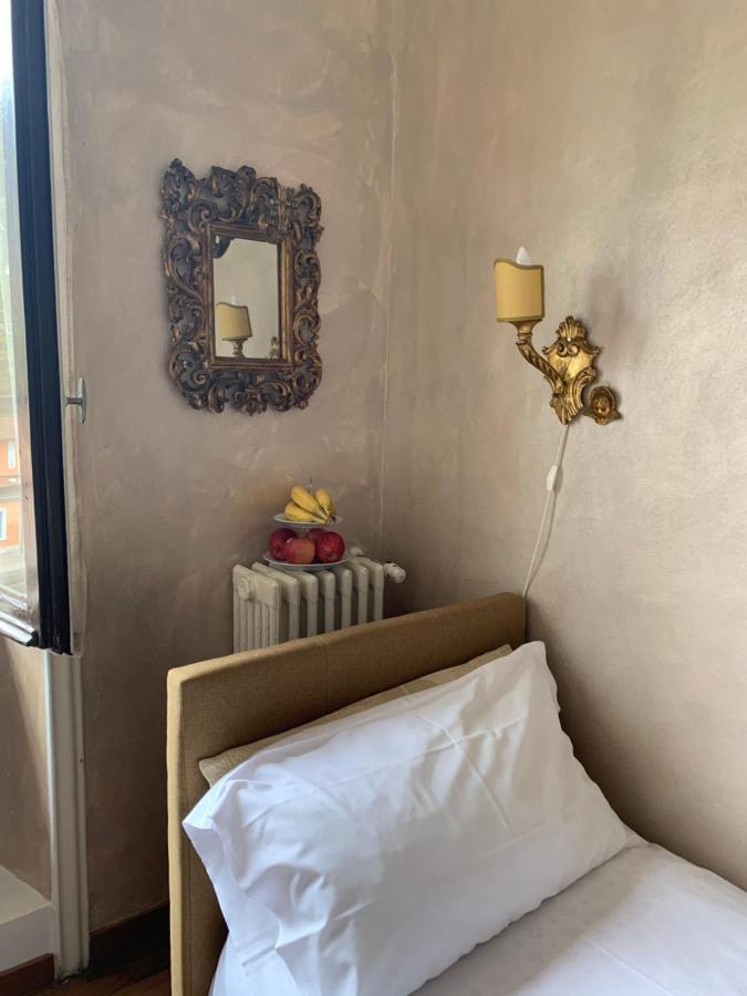 B&B Borghi โกโม ภายนอก รูปภาพ